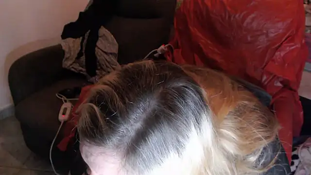 BecciDeluxe online show from 02/14/25, 12:30