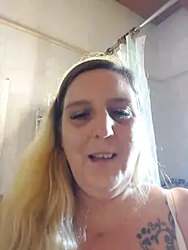 BecciDeluxe online show from 10/08/25, 11:19