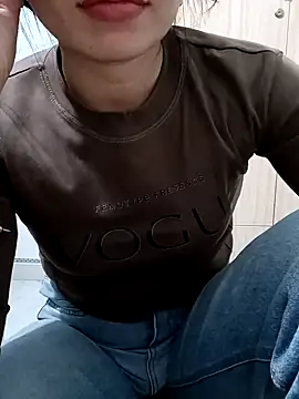 Blythe 69 online show from 02/04/25, 10:32