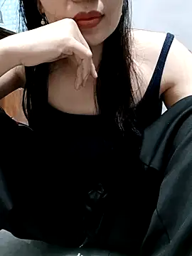 Blythe 69 online show from 03/13/25, 02:49