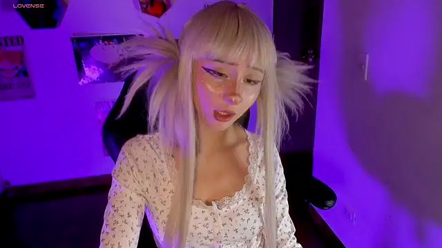 MonxxsLove online show from 06/19/26, 03:00