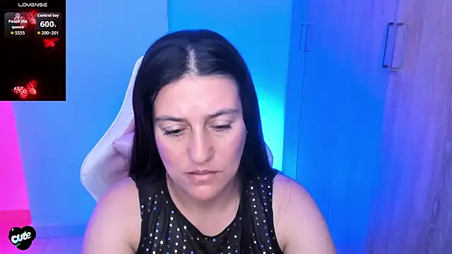 Saskyaa online show from 04/10/26, 02:39