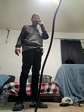 LongDickZee562 online show from 12/19/25, 09:05