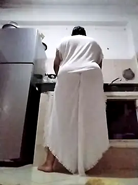 Snapshot of nayakaA7 chatting on 11/13/25, 07:57 nayakaA7 online show from 11/13/25, 07:57