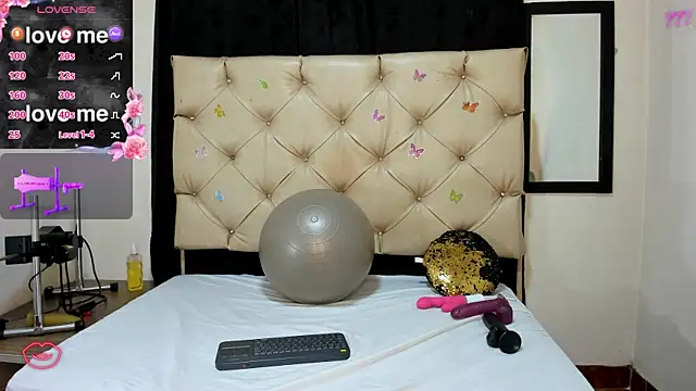 cleopatraa online show from 04/13/26, 06:46