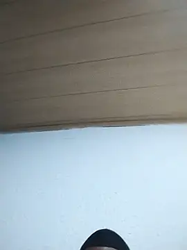 Snapshot of Luziluzi0999 chatting on 03/07/26, 07:44 Luziluzi0999 online show from 03/07/26, 07:44