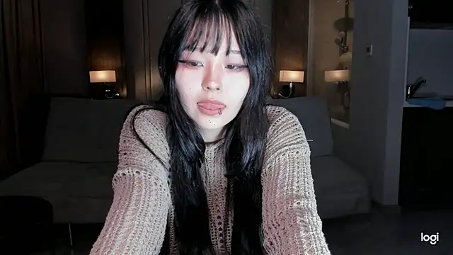 Snapshot of hee_young11 chatting on 03/17/25, 12:57 hee young11 online show from 03/17/25, 12:57