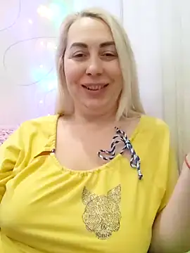 HotJanet online show from 01/13/25, 03:26