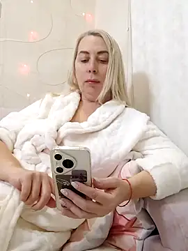 HotJanet online show from 01/21/25, 08:00