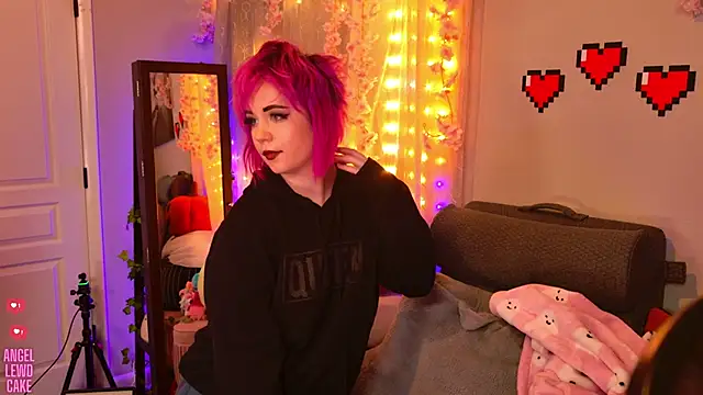 Angel-Lewd-Cake online show from 11/01/25, 07:32