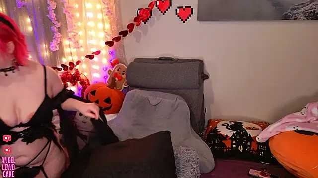 Angel-Lewd-Cake online show from 02/15/26, 07:51