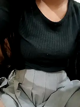 Snapshot of sweet_jia23 chatting on 02/04/25, 12:00 sweet jia23 online show from 02/04/25, 12:00