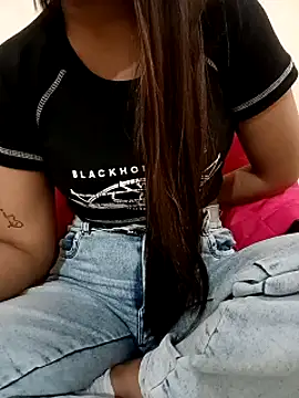 Snapshot of sweet_jia23 chatting on 02/15/25, 08:00 sweet jia23 online show from 02/15/25, 08:00