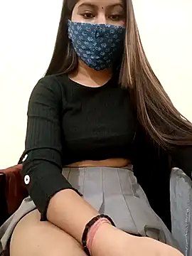 Snapshot of sweet_jia23 chatting on 02/24/25, 11:32 sweet jia23 online show from 02/24/25, 11:32