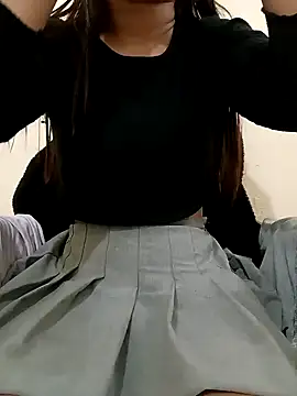 Snapshot of sweet_jia23 chatting on 03/10/25, 05:43 sweet jia23 online show from 03/10/25, 05:43