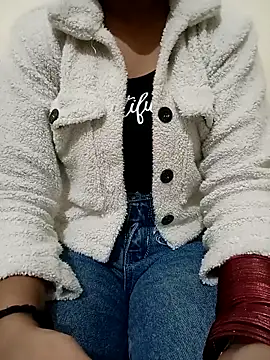 Snapshot of sweet_jia23 chatting on 11/29/25, 04:48 sweet jia23 online show from 11/29/25, 04:48