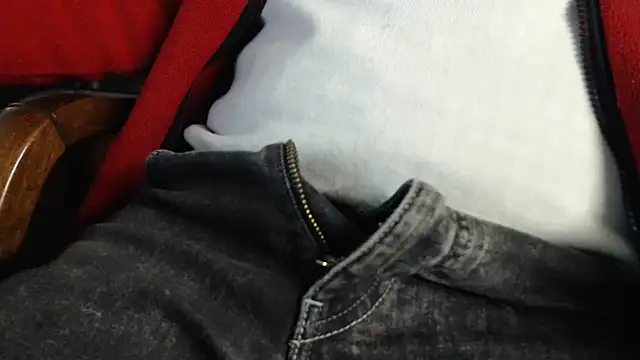 smoothandtiny online show from 03/05/25, 12:11