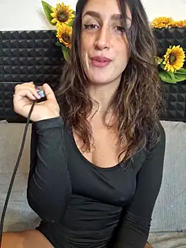 Snapshot of Stefania_PT chatting on 10/17/25, 07:33 Stefania PT online show from 10/17/25, 07:33