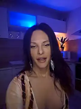 Luna Kitanna online show from 12/04/24, 09:13