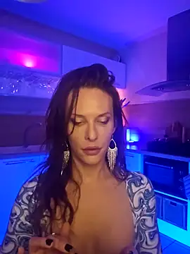 Luna Kitanna online show from 12/08/24, 07:11