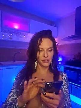 Luna Kitanna online show from 12/08/24, 10:14