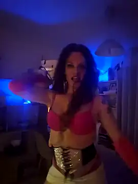 Luna Kitanna online show from 01/08/25, 12:49