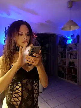 Luna Kitanna online show from 09/20/25, 09:49