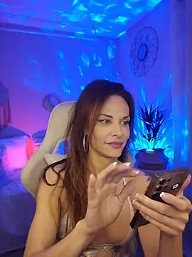 Snapshot of Luna_Kitanna chatting on 07/05/26, 08:10 Luna Kitanna online show from 07/05/26, 08:10