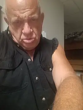 Snapshot of GIBLAKE chatting on 08/08/26, 06:48 GIBLAKE online show from 08/08/26, 06:48