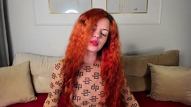 Snapshot of RubyAttwood chatting on 02/21/25, 03:54 RubyAttwood online show from 02/21/25, 03:54