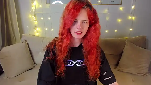 Snapshot of RubyAttwood chatting on 03/11/25, 09:48 RubyAttwood online show from 03/11/25, 09:48