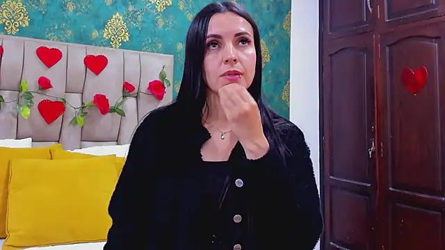 Snapshot of SuzanSmithh chatting on 02/27/25, 07:04 SuzanSmithh online show from 02/27/25, 07:04