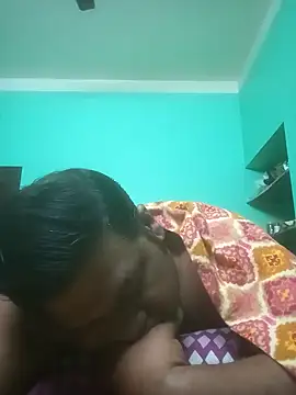 Snapshot of ssamit0808 chatting on 01/26/25, 10:35 ssamit0808 online show from 01/26/25, 10:35