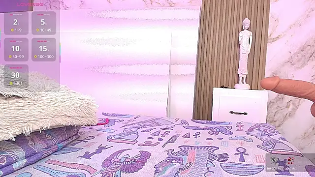 Snapshot of NicholScully chatting on 09/20/25, 08:54 NicholScully online show from 09/20/25, 08:54