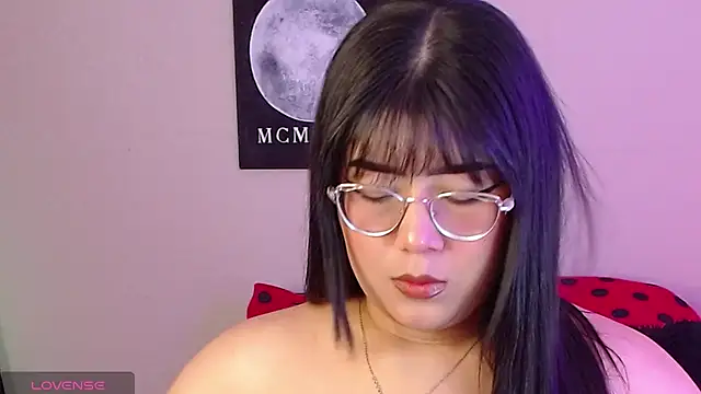 AlexaKimm online show from 04/13/26, 01:27