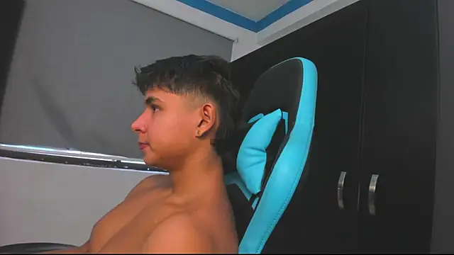 Bray Kevin online show from 10/28/25, 02:31