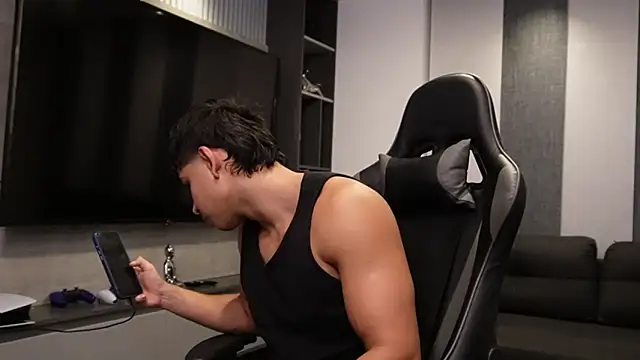 Bray Kevin online show from 04/26/26, 04:54