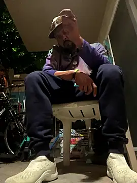 MrDickUdown24 7 online show from 01/12/26, 03:23