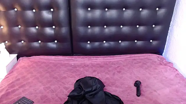 Mrs booty online show from 02/01/25, 07:23