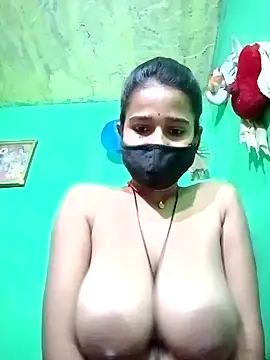 Snapshot of Cuti_jiyax chatting on 12/11/24, 10:58 Cuti jiyax online show from 12/11/24, 10:58