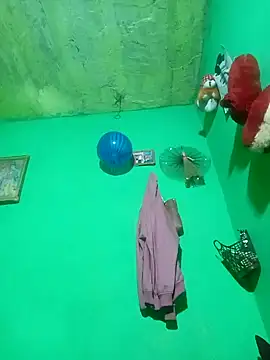 Snapshot of Cuti_jiyax chatting on 12/27/24, 10:12 Cuti jiyax online show from 12/27/24, 10:12