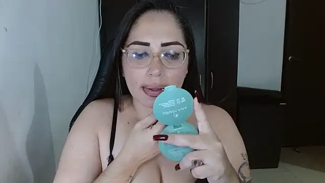 natashasmithe online show from 11/20/25, 12:44