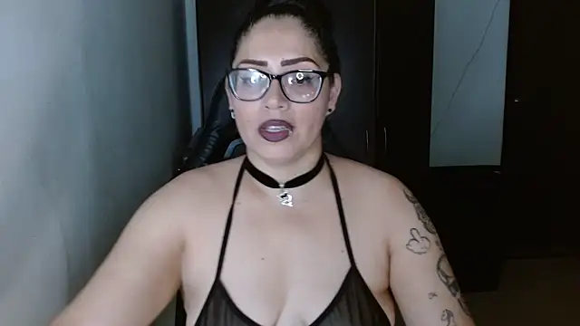 Snapshot of natashasmithe chatting on 05/17/26, 12:19 natashasmithe online show from 05/17/26, 12:19