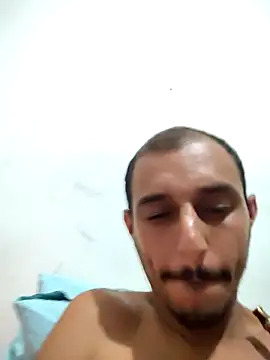 Snapshot of Pauzuudo01 chatting on 03/15/25, 06:58 Pauzuudo01 online show from 03/15/25, 06:58