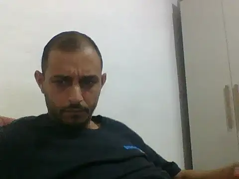 Snapshot of Pauzuudo01 chatting on 10/23/25, 10:08 Pauzuudo01 online show from 10/23/25, 10:08
