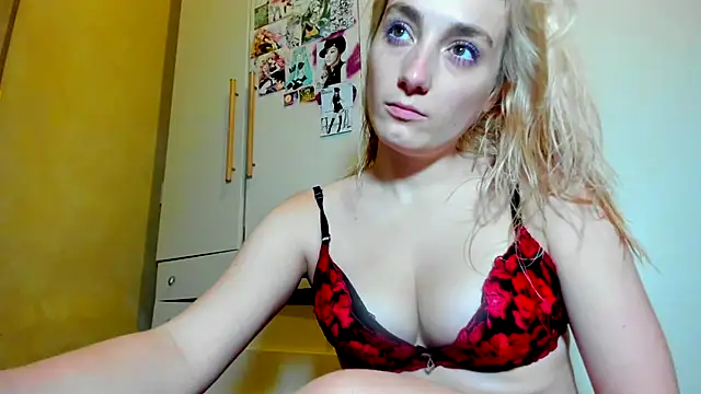 Monicbabe online show from 09/22/25, 09:50