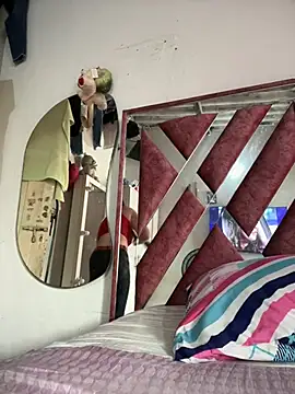 Snapshot of Natalia_Cleark09 chatting on 01/29/25, 05:02 Natalia Cleark09 online show from 01/29/25, 05:02