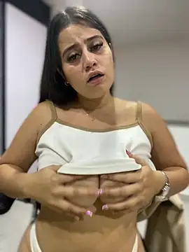 Snapshot of Natalia_Cleark09 chatting on 02/02/25, 12:09 Natalia Cleark09 online show from 02/02/25, 12:09