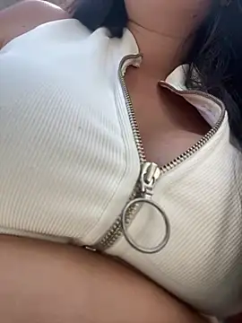 Snapshot of Natalia_Cleark09 chatting on 02/16/25, 05:04 Natalia Cleark09 online show from 02/16/25, 05:04