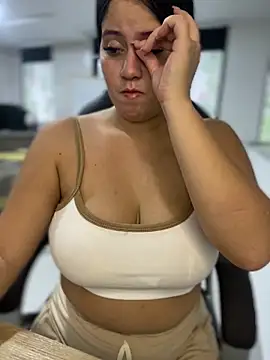 Snapshot of Natalia_Cleark09 chatting on 03/02/25, 04:10 Natalia Cleark09 online show from 03/02/25, 04:10